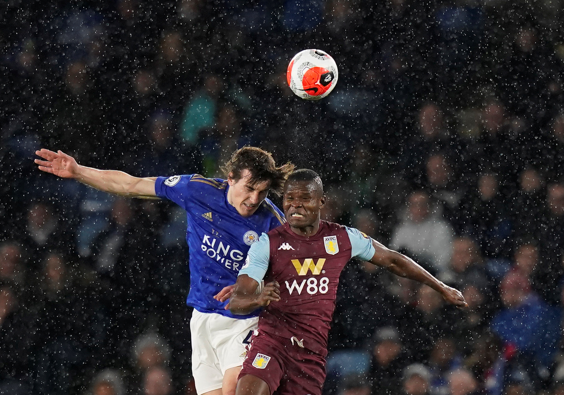 外媒：沙特vs阿联酋下半场将正常进行，但两队主帅拒绝继续比赛（外媒：沙特对阵阿联酋下半场照常进行，两队主帅却拒绝继续比赛）