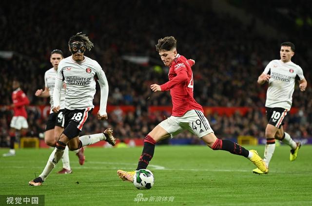 【欧冠】巴塞罗那主场逆转，成功把糟糕状态抛给切尔西（【欧冠】巴萨主场翻盘，低迷轮到切尔西）